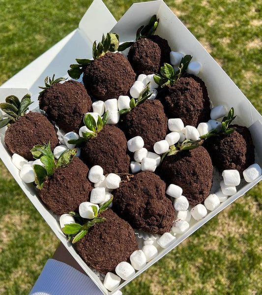 Cookies & Cream Strawberries