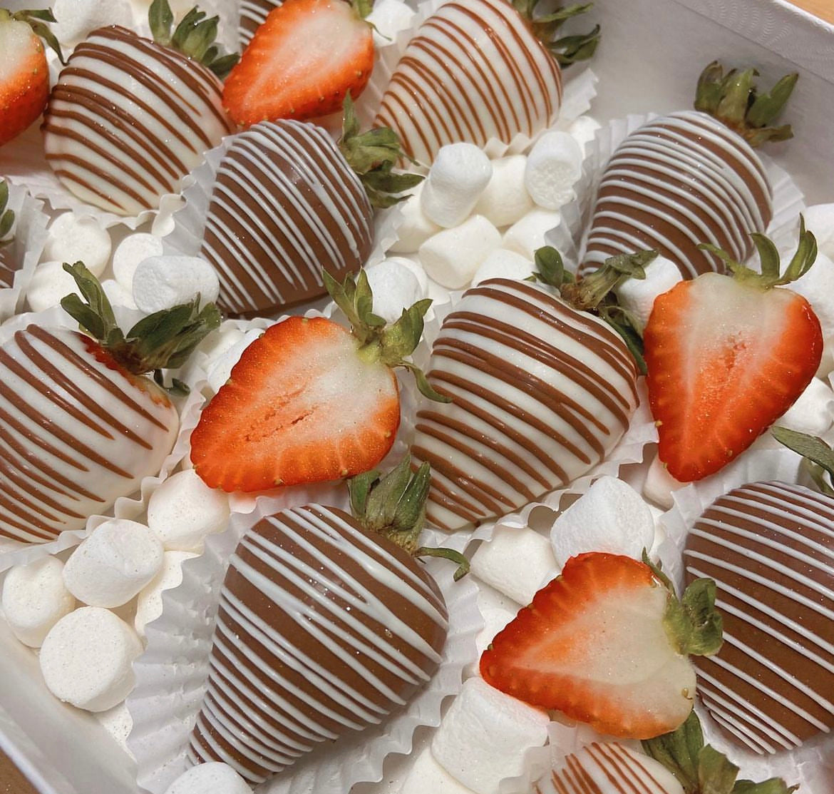 White Chocolate Strawberries